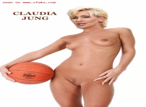 Fake : Claudia Jung