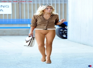 Fake : Mollie King
