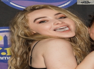 Fake : Sabrina Carpenter