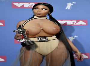 Fake : Nicki Minaj