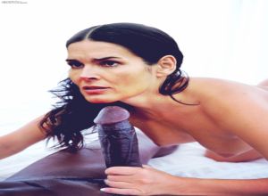 Fake : Angie Harmon