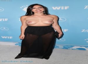 Fake : Nina Kiri