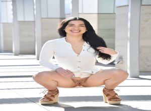 Fake : Dua Lipa