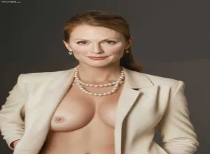 Fake : Julianne Moore